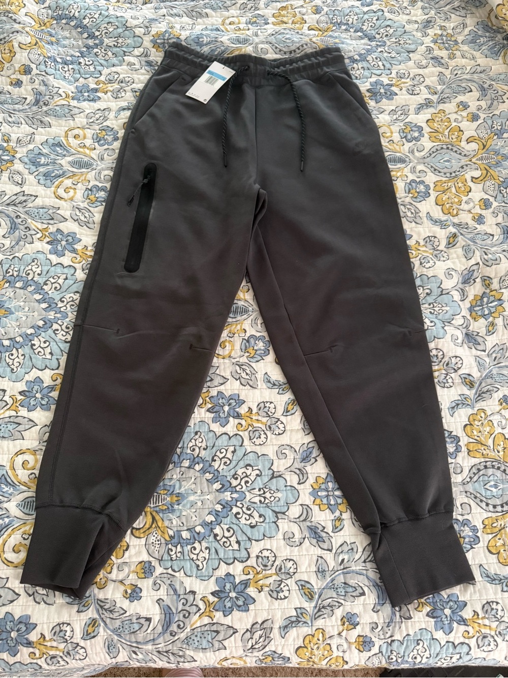 NWT Nike Tech women’s joggers, medium